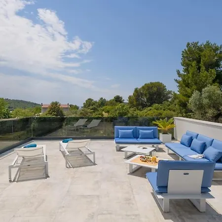 Luni By Istrialux 4* Банджоле